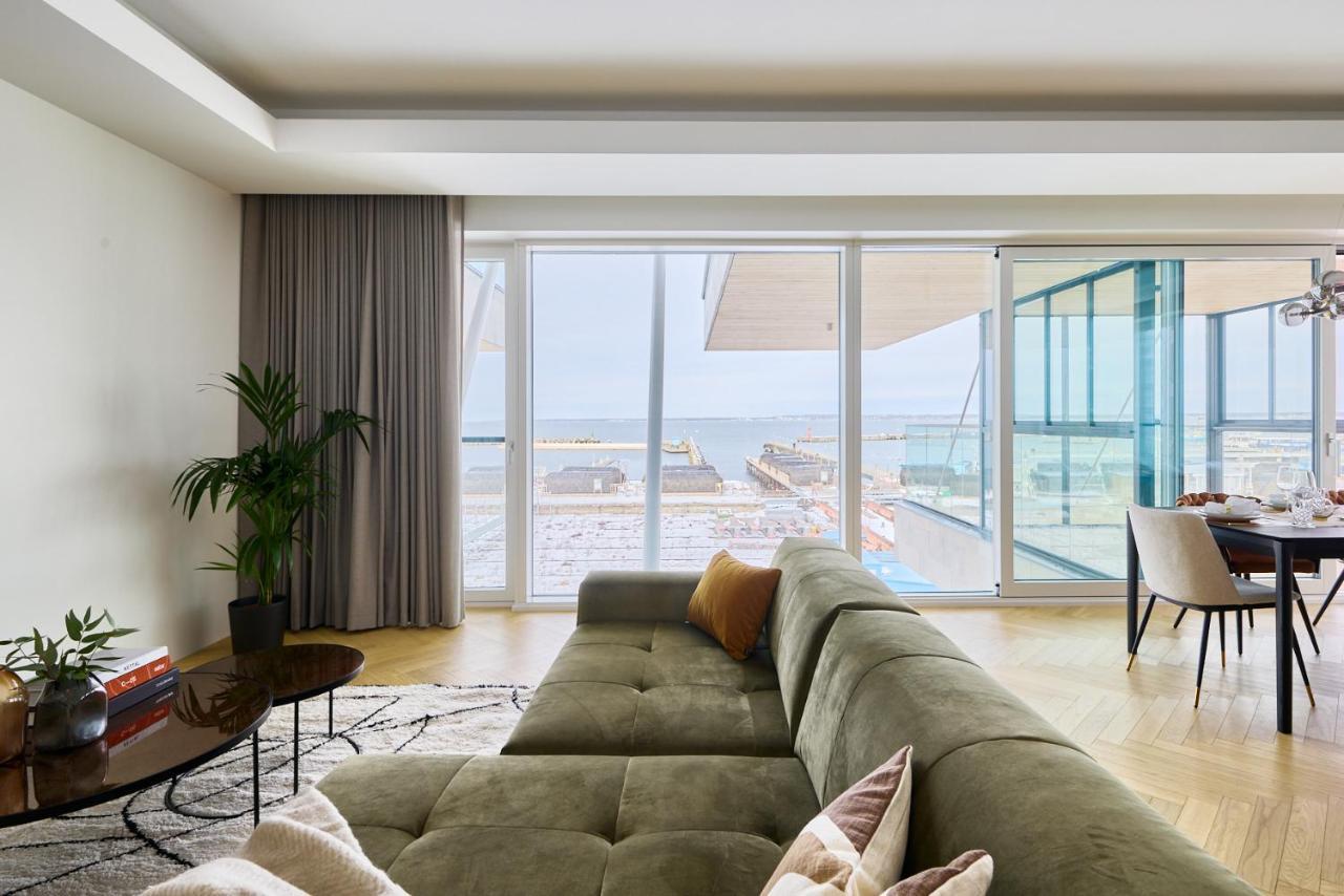 2023 Luxury Sunset Sea View